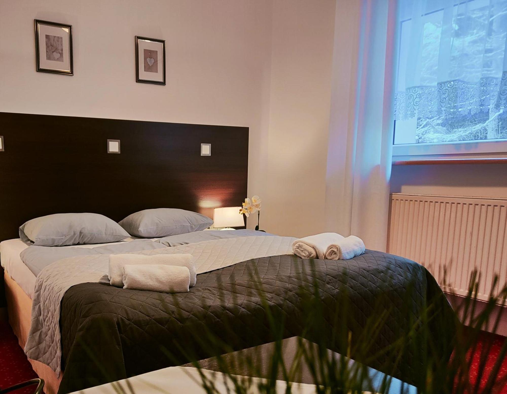 Dw Agat Hotel Karpacz Bagian luar foto